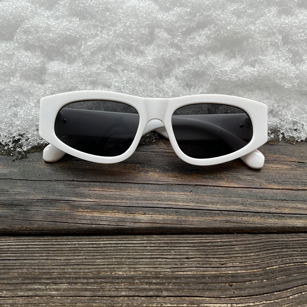 I see straight through u shades